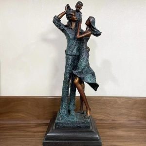 Designer Bronze Family Sculpture for Modern Home Decor